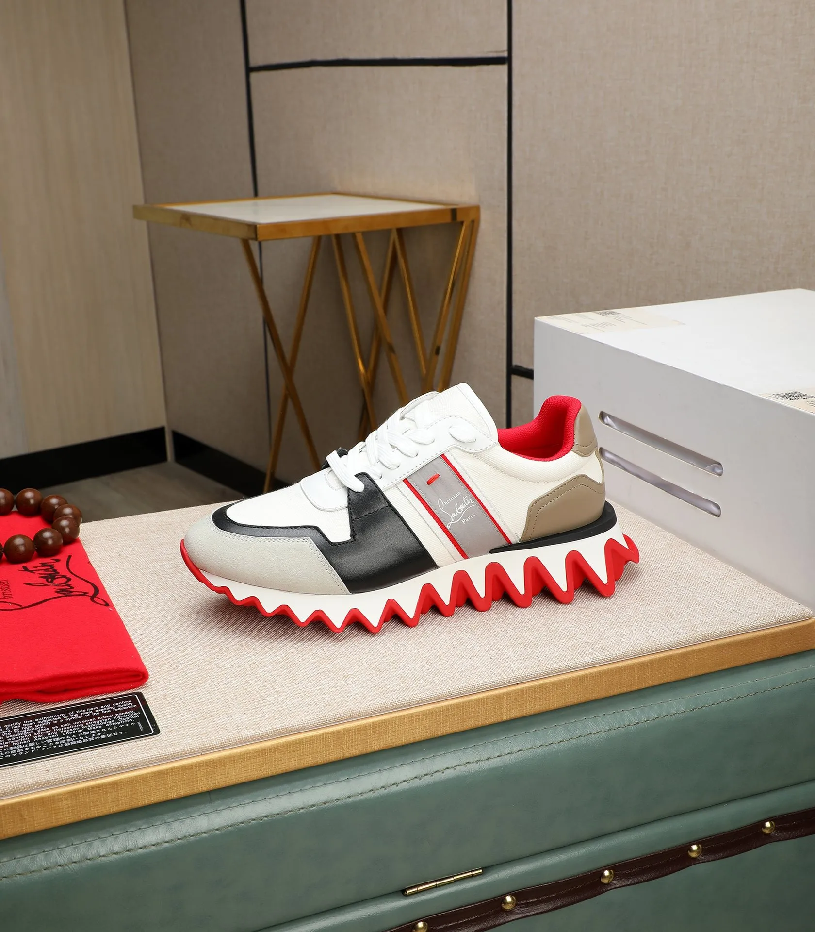 Men's shoes 💰680 (high-end goods) Christian Louboutin (CL red sole shoes) counter series, casual sneakers for couples 📢 📢 📢 Exclusive hot style release 🎈🎈💪 Movable latex feet 👻 Finished outsole line [Proud] 😝Male 38#-46, global supply 😝 [Top version]: Original imported genuine leather upper, top original leather lining, original molded TPU outsole, original 1:1 detail processing, original shoe last,